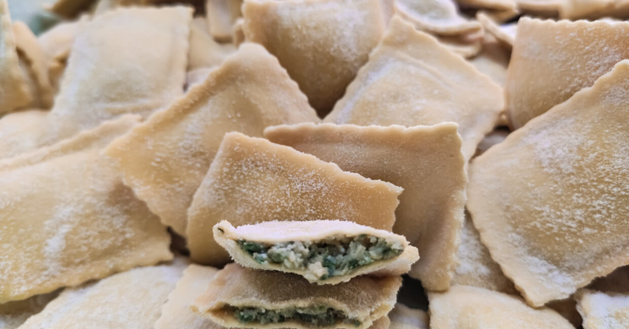 Ravioli ripieni di mozzarella Fior di latte e basilico